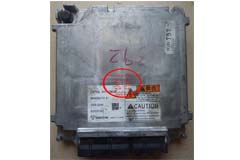 五十鈴4JJ1E2N電腦板ECU transtron發動機控制單元8980399479 01